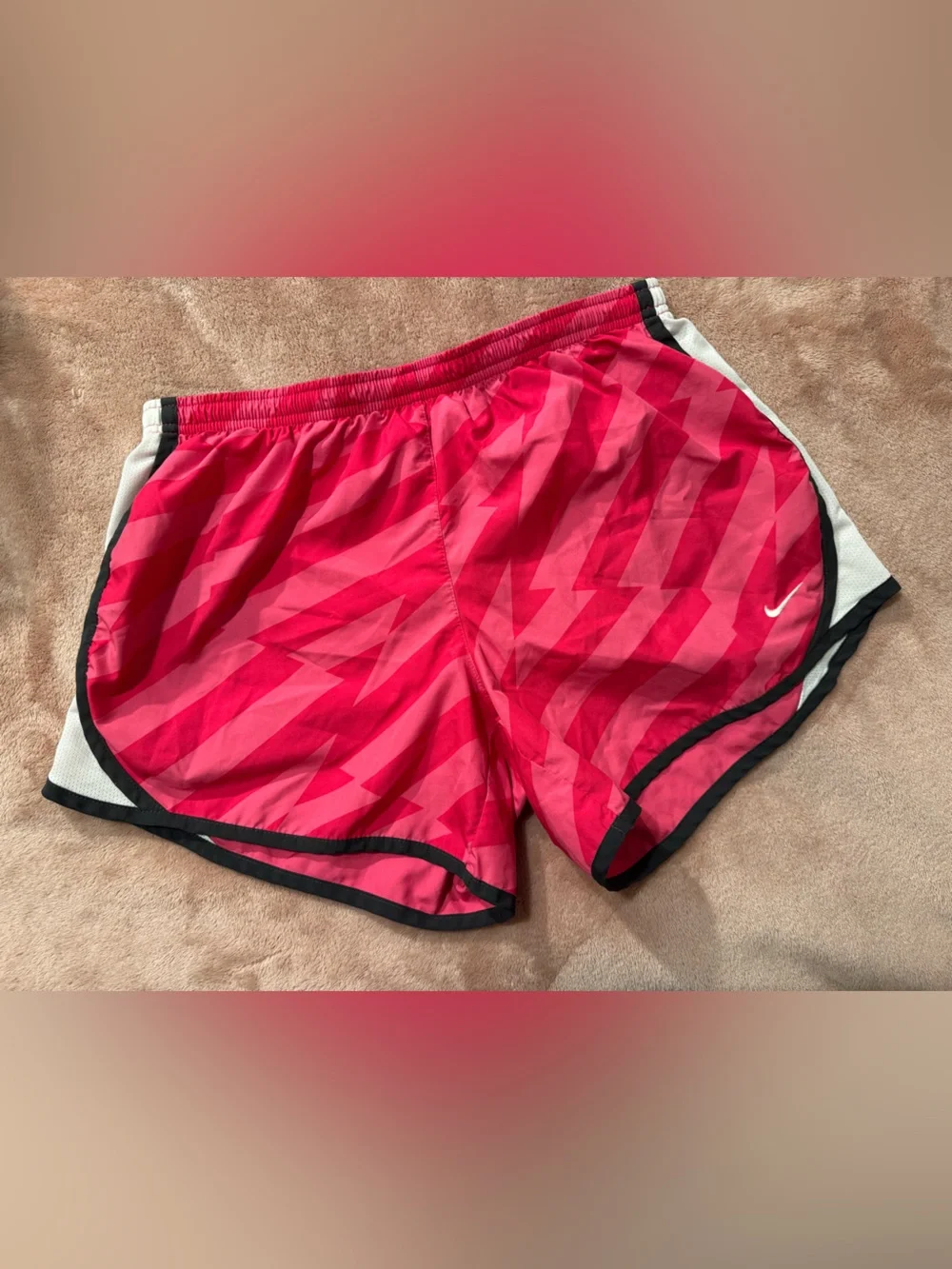 Nike DriFit Running/Athletic Shorts, Pink Pattern, Girls Size XL